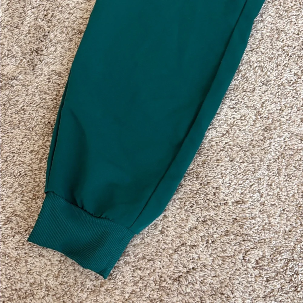 Figs  Zamora Jogger - Petite - Picture 2 of 7
